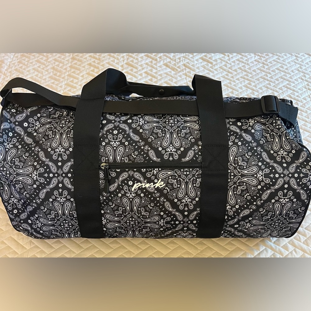 PINK Paisley Print 24” Duffle Bag, NEW!